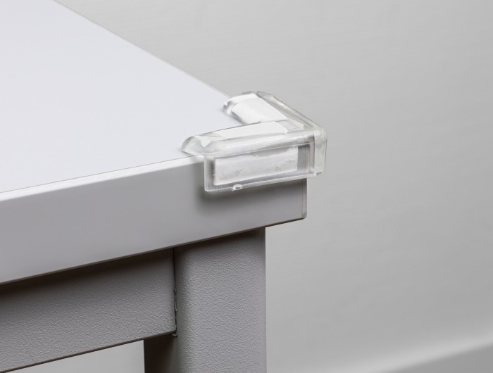 Delock 18408 40x40x13mm átlátszó öntapadós sarokvédő
