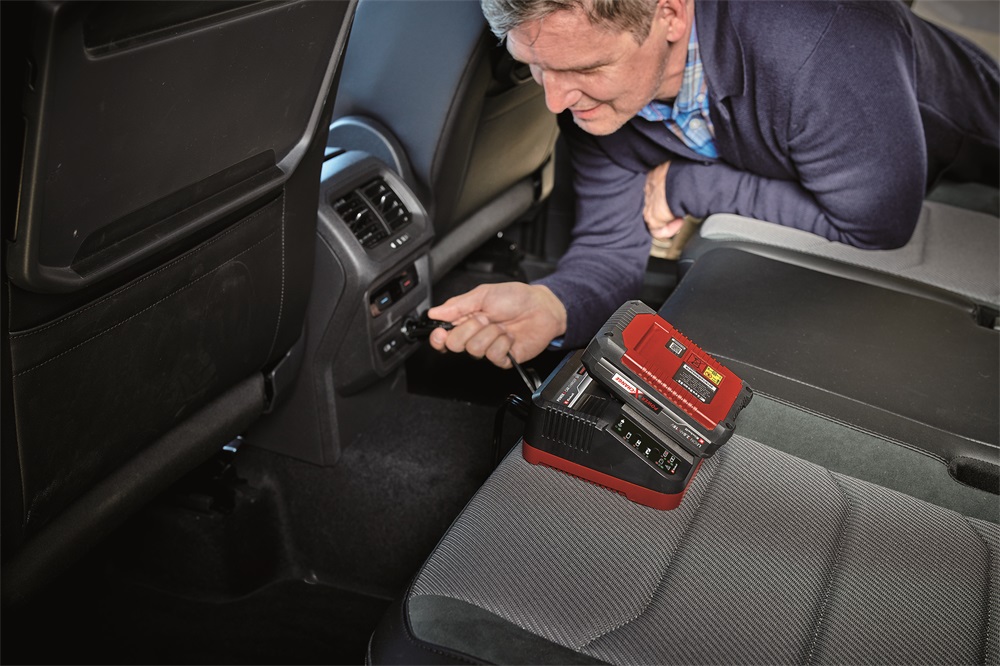 Einhell 4512113 Power X-Car Charger 3A E25 autós akkutöltő