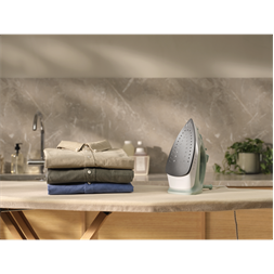 Electrolux E3SI1-2LG Care 300 gőzölős vasaló