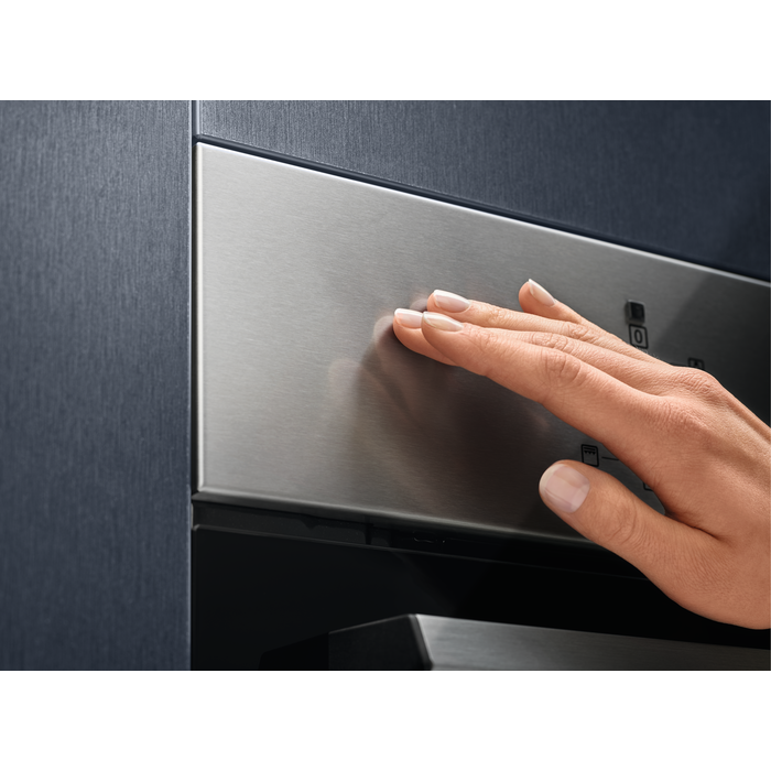Electrolux EEC2400EOX inox, beépíthető, sütőtér: 53L, grill, légkeverés, pirolitikus, sütő