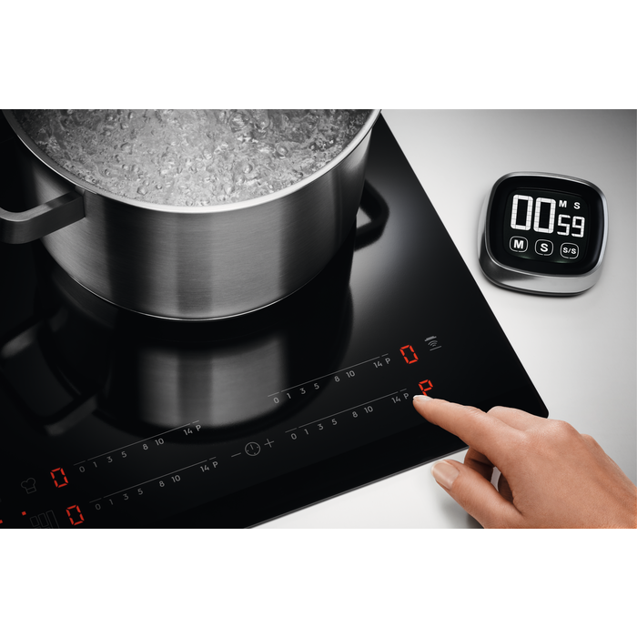 Electrolux EIS62443 fekete, beépíthető, indukciós, főzőzóna: 4, beépíthető méret: 56cm, főzőlap