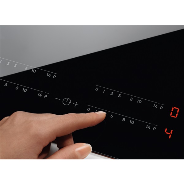 Electrolux EIT61443B fekete, beépíthető, indukciós, főzőzóna: 4, beépíthető méret: 56cm, főzőlap (Újszerű)