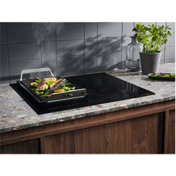 Electrolux EIV644 fekete, beépíthető, indukciós, főzőzóna: 4, beépíthető méret: 56cm, főzőlap (Újszerű)