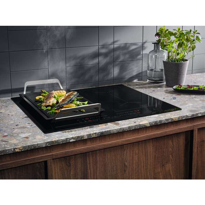 Electrolux EIV644 fekete, beépíthető, indukciós, főzőzóna: 4, beépíthető méret: 56cm, főzőlap (Újszerű)