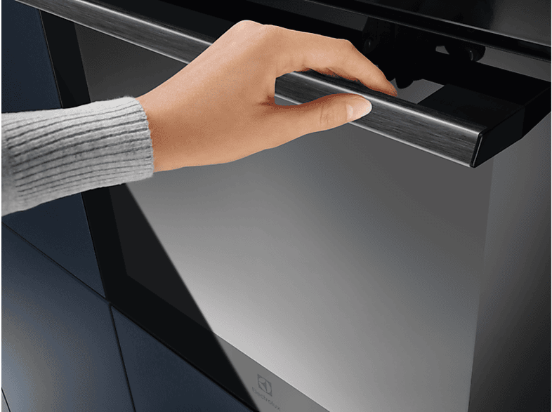 Electrolux EOA9S31WZ fekete, beépíthető, sütőtér: 70L, grill, légkeverés, sütő