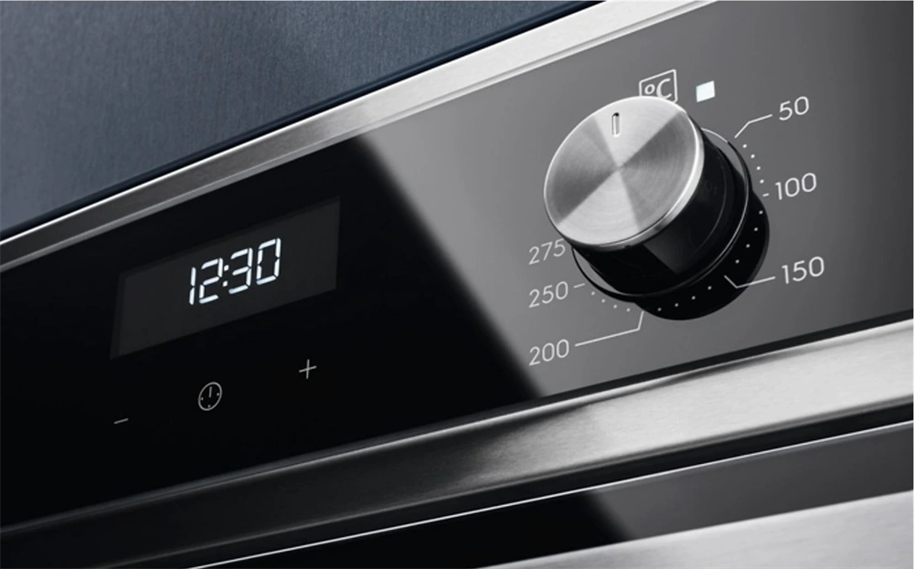 Electrolux EOD5C71X SteamBake fekete, beépíthető, sütőtér: 72L, grill, légkeverés, katalitikus, sütő (Újszerű)