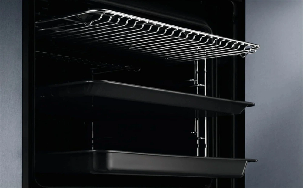 Electrolux EOE7P31X fekete, beépíthető, sütőtér: 72L, grill, légkeverés, pirolitikus, sütő (Újszerű)