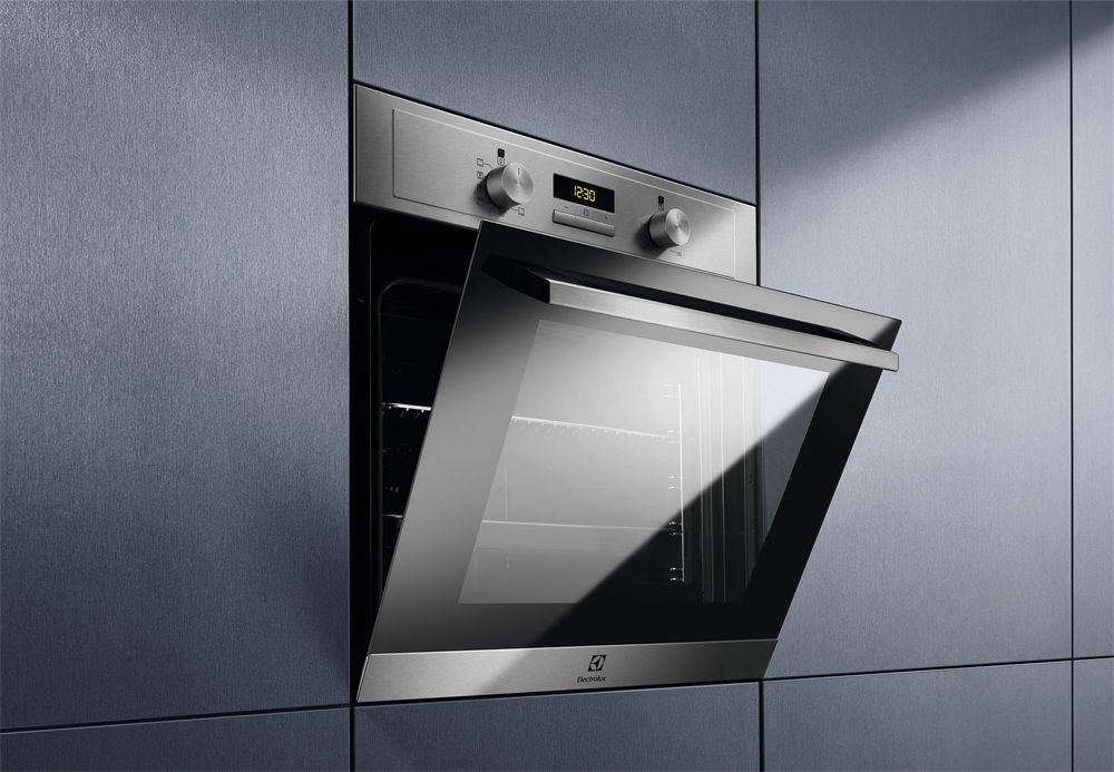 Electrolux EOH3C00BX inox, beépíthető, sütőtér: 65L, grill, légkeverés, katalitikus, sütő
