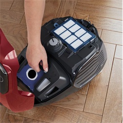 Electrolux EPF61RR málnapiros porzsákos porszívó