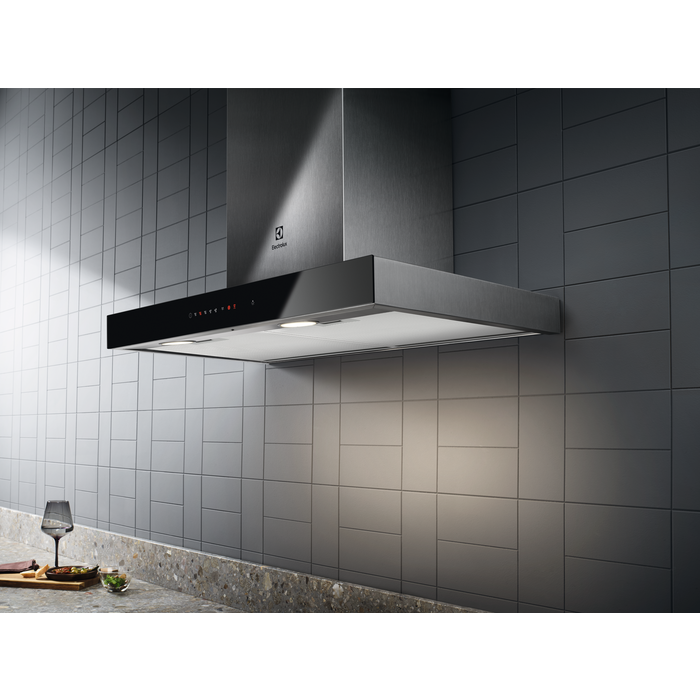Electrolux LFT766X inox, szabadonálló, kürtős, méret:60 cm, zajszint:68 dB, páraelszívó