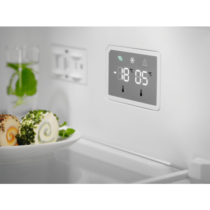 Electrolux LNT5MF32U0 szürke, alulfagyasztós, Hűtő:230L, Fagyasztó:101L, No frost hűtőszekrény