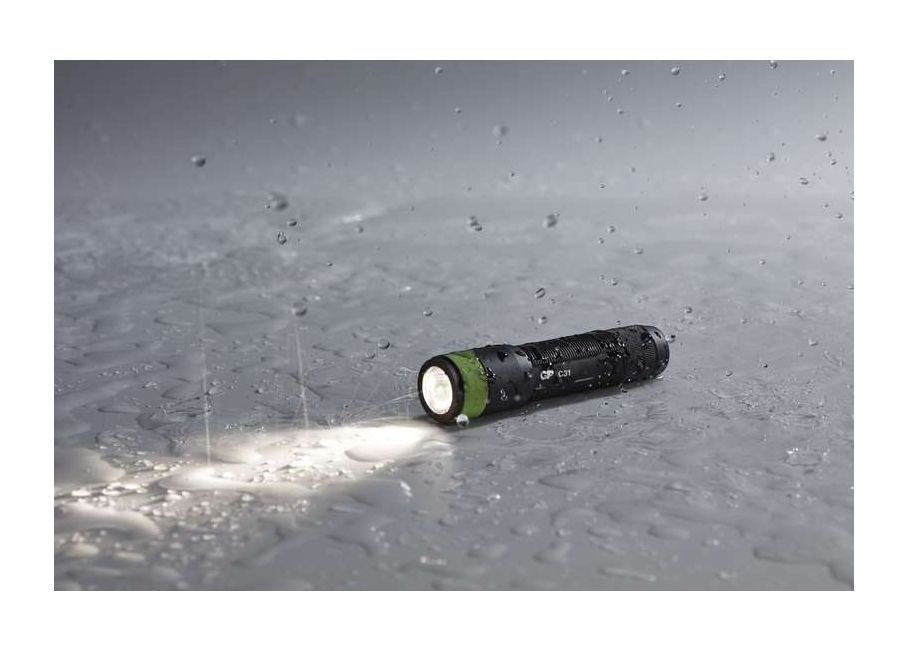 GP P8505 C31 + 1× LR6 LED zseblámpa