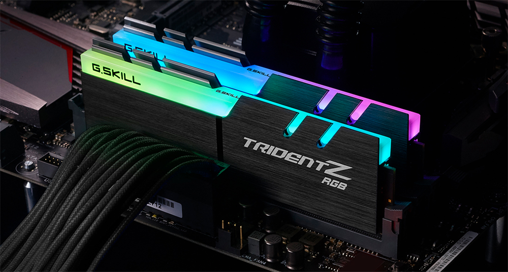 G.Skill 16GB/3000MHz DDR-4 Trident Z RGB (Kit! 2db 8GB) (F4-3000C16D-16GTZR) memória