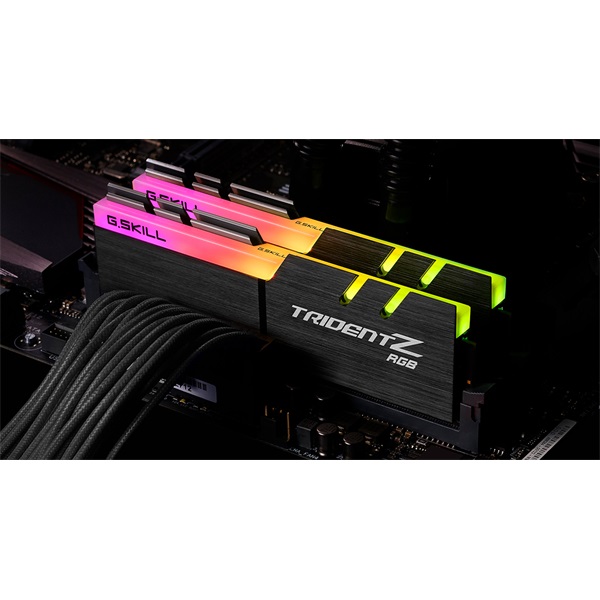 G.Skill 16GB/3600MHz DDR-4 Trident Z RGB (Kit! 2db 8GB) (F4-3600C18D-16GTZRX) memória