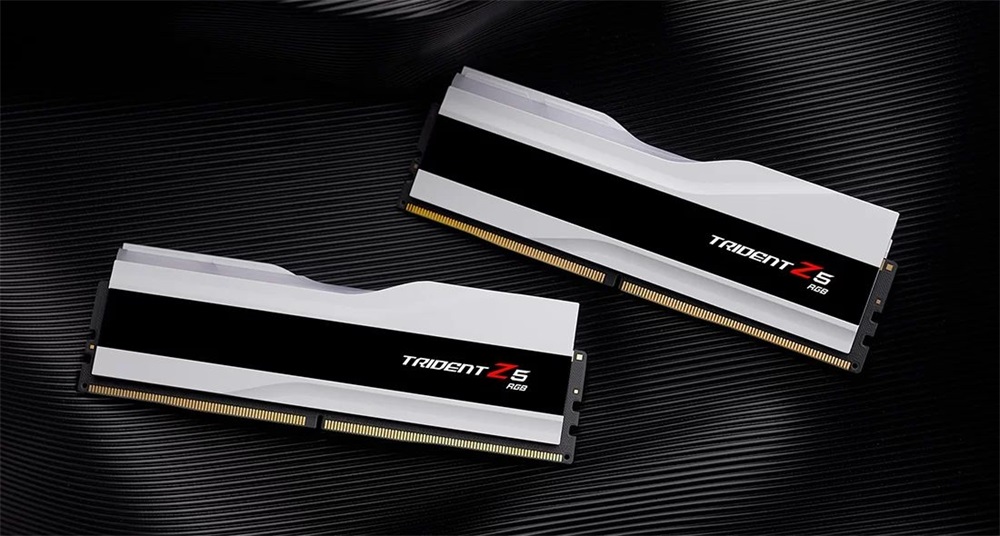 G.Skill 96GB 6400MHz DDR-5 Trident Z5 RGB Intel XMP White (Kit! 2db 48GB) (F5-6400J3239F48GX2-TZ5RW) memória