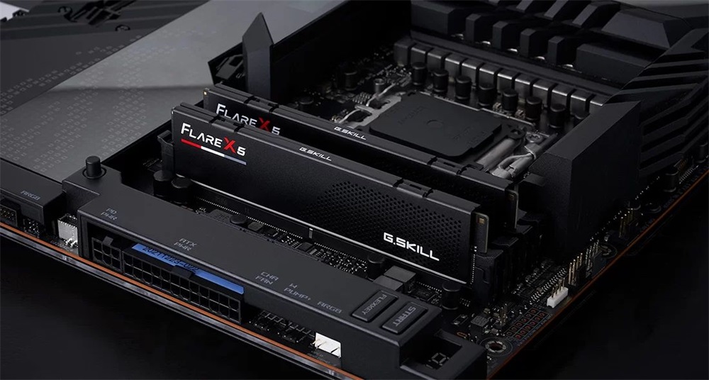 G.Skill 32GB/6000MHz DDR-5 Flare X5 (Kit! 2db 16GB) (F5-6000J3636F16GX2-FX5) memória