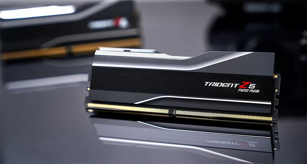 G.Skill 32GB/6000MHz DDR-5 Trident Z5 Neo RGB (Kit! 2db 16GB) (F5-6000J3238F16GX2-TZ5NR) memória