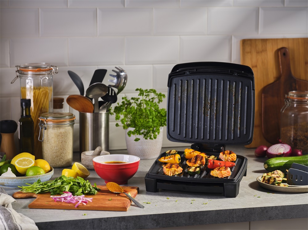 George Foreman 28310-56/GF Immersa Grill Medium fekete kontaktgrill