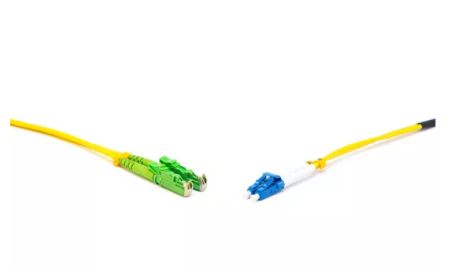 Gigalight Duplex optikai patch kábel 2xE2000/APC + 2xLC csarlakozóval, 3mm duplex core 9/125 LSZH, 3 m