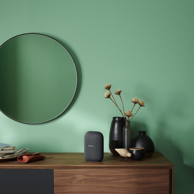 Google Nest Audio grafitszürke okos hangszóró (Újracsomagolt)