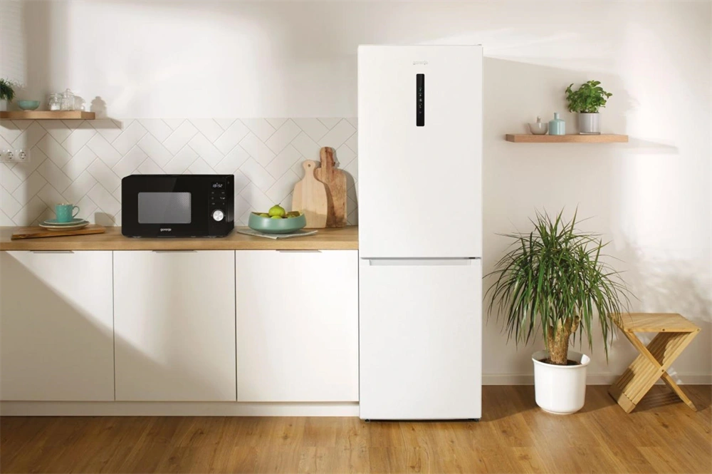 Gorenje MO20A3B 800W 20L fekete mikrohullámú sütő