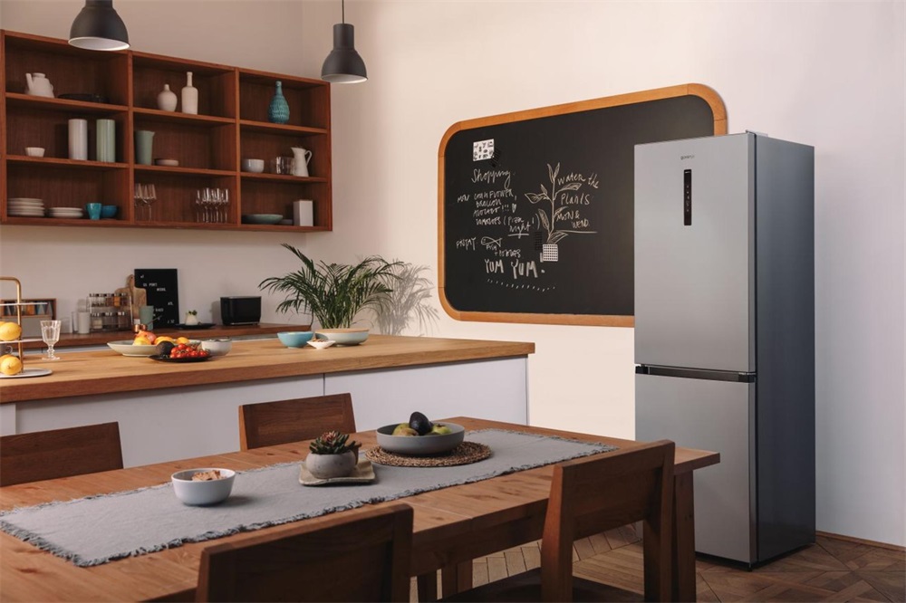 Gorenje N6A2XL4 inox, alulfagyasztós, Hűtő:204L, Fagyasztó:96L, No frost Plus hűtőszekrény