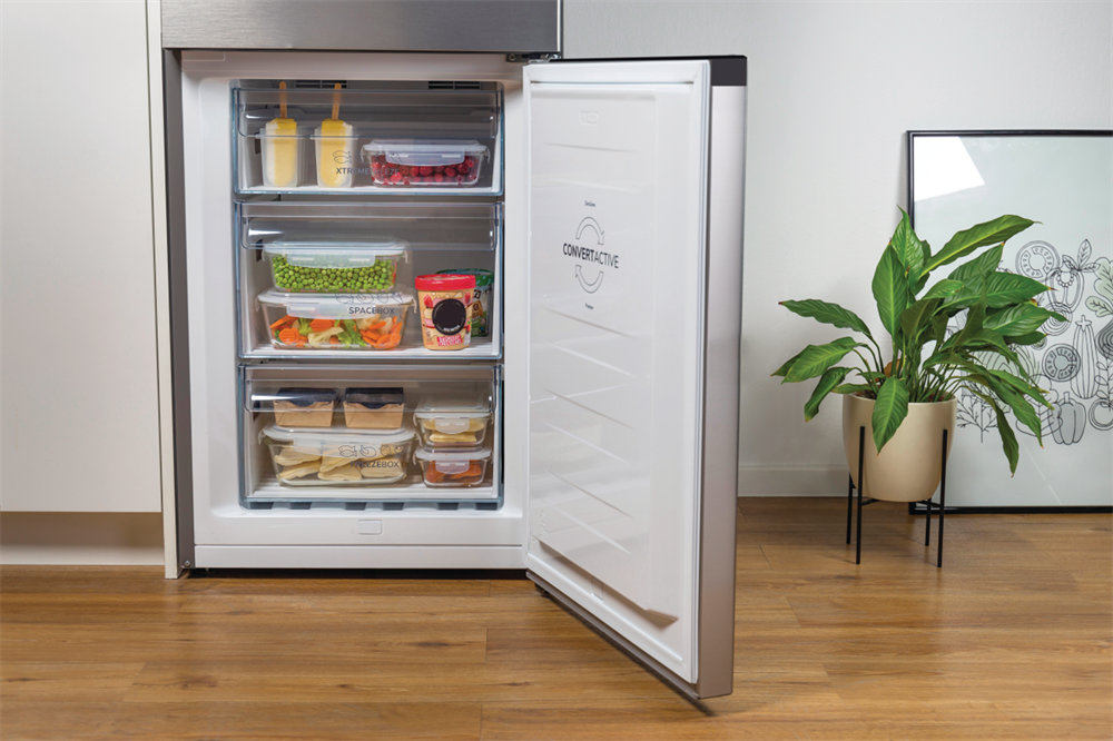 Gorenje NRK6191PS4 inox, alulfagyasztós, Hűtő:204L, Fagyasztó:96L, No frost Plus hűtőszekrény