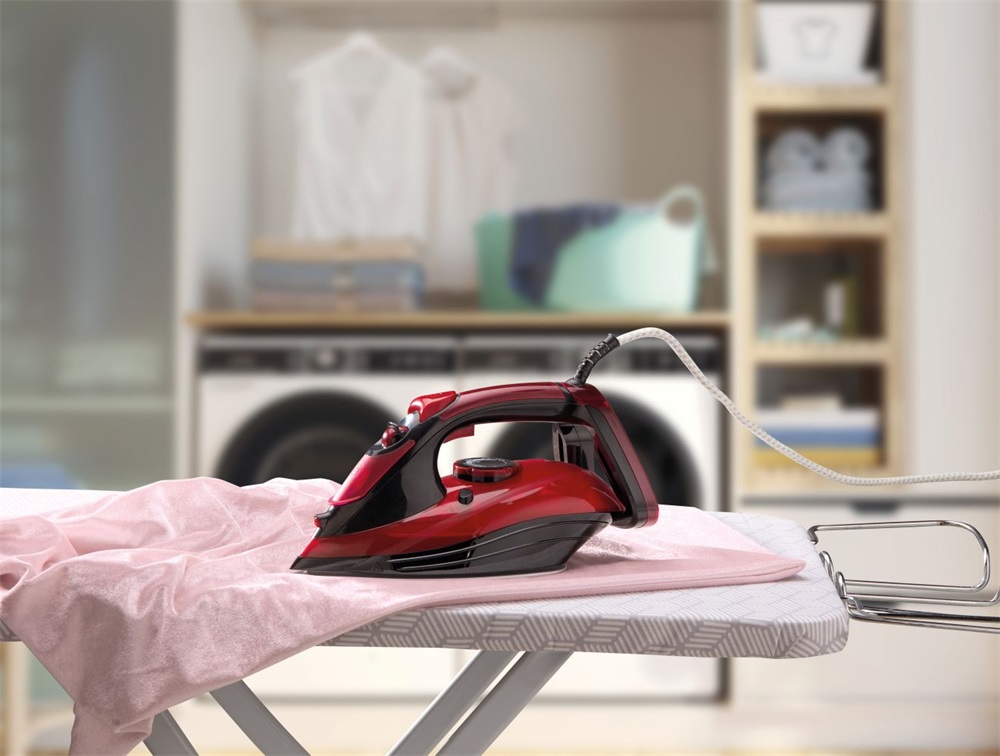 Gorenje SIH2800BF piros gőzölős vasaló
