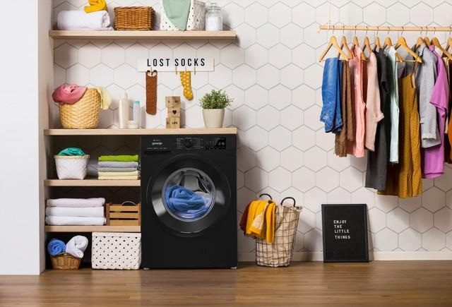 Gorenje WPNEI84A1SW/B fekete, elöltöltős, max.1400ford., 8 kg, mosógép