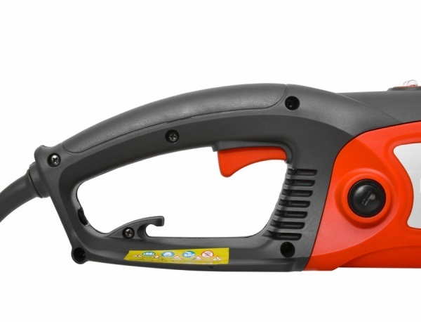 Hecht 2250 2400W elektromos láncfűrész