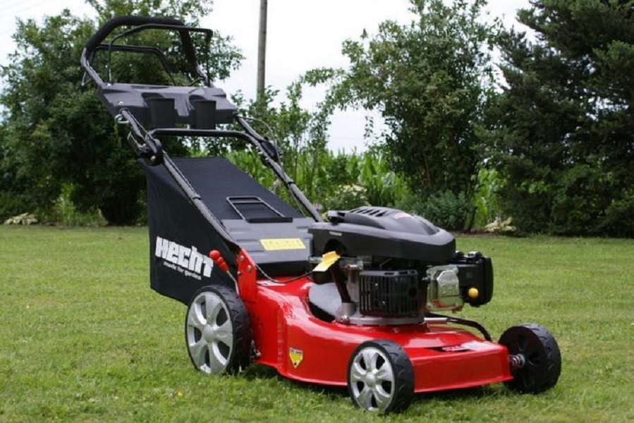 Hecht 546XR benzinmotoros fűnyíró