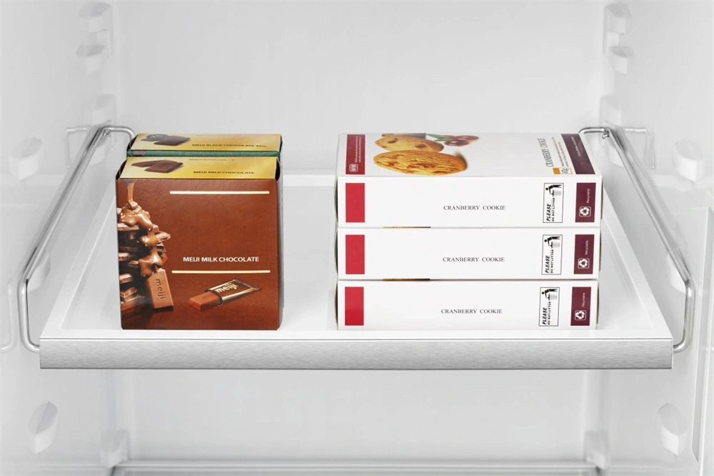 Hisense RS818N4TFC fekete, Side-by-Side, Hűtő:417L, Fagyasztó:215L, Total No frost hűtőszekrény