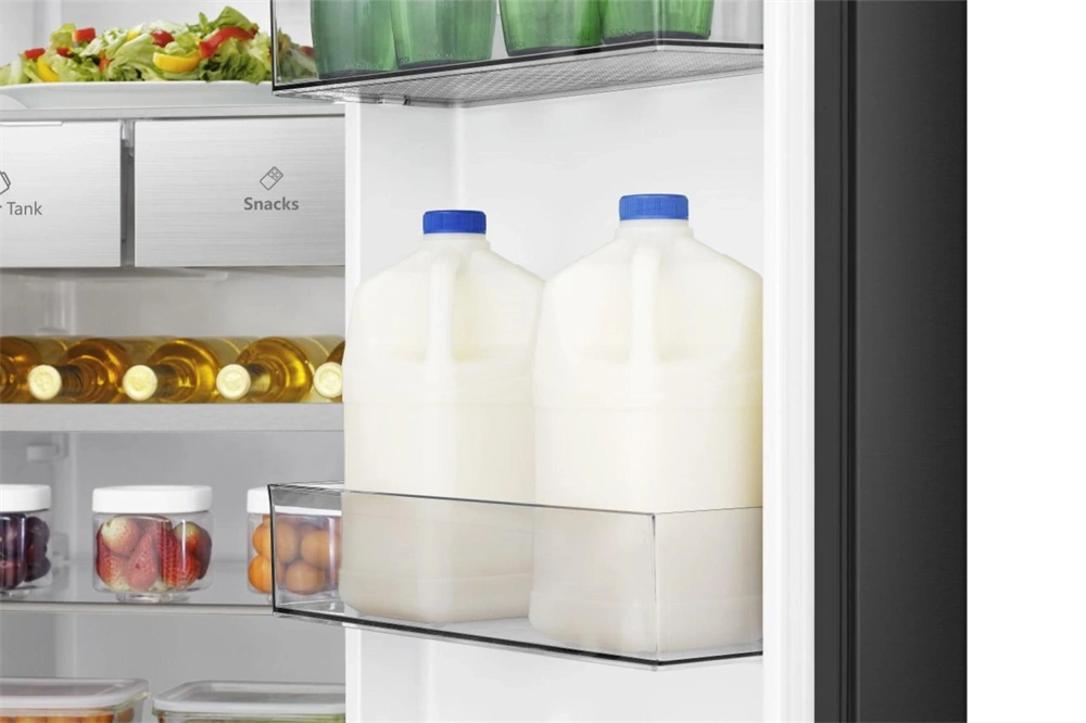 Hisense RS818N4TFC fekete, Side-by-Side, Hűtő:417L, Fagyasztó:215L, Total No frost hűtőszekrény