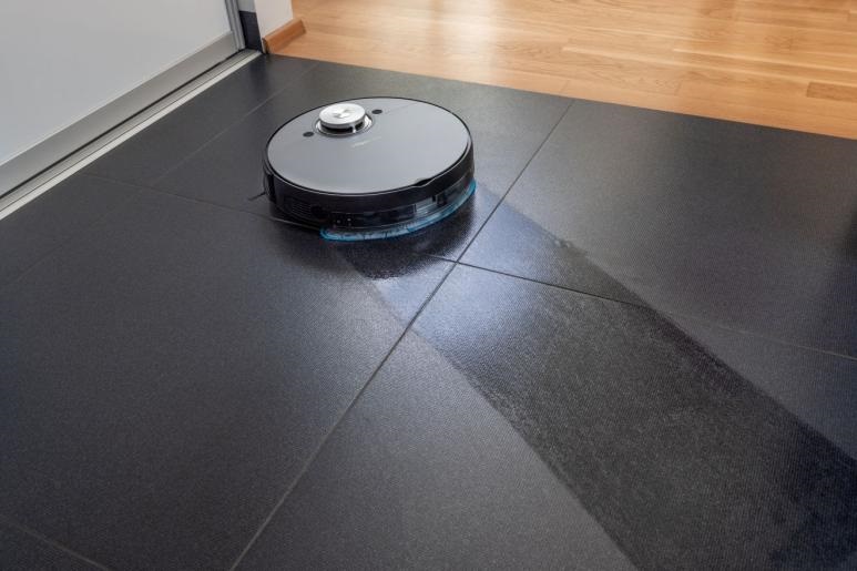 Hisense RVCL144ABEVO fekete robotporszívó