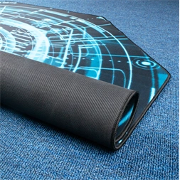 IRIS GAMER ELECTRIC  118x118cm, 3mm vastag, szögletes padlóvédő székalátét