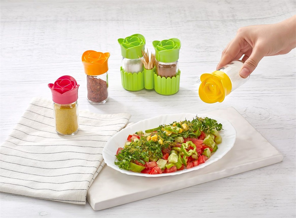 IRIS Rose Salt&Pepper üveg fűszerszóró szett tartóval 2*67ml, piros, lila, zöld vagy sárga színű HN-1119