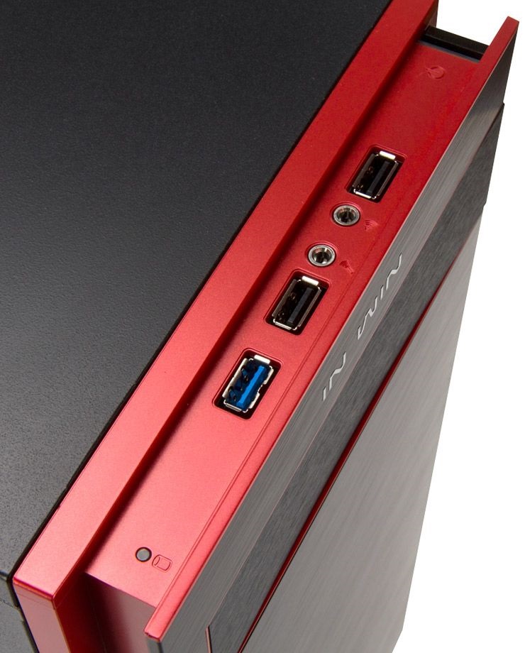 In Win 703 ATX fekete/piros ablakos használt számítógépház (Használt - B)