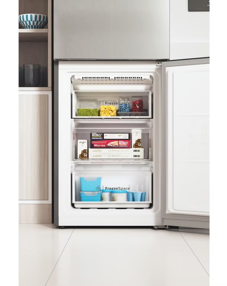 Indesit INFC9 TT33X inox, alulfagyasztós, Hűtő:264L, Fagyasztó:104L, No frost hűtőszekrény