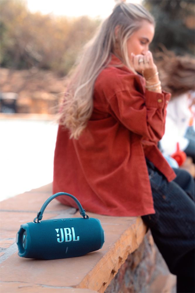 JBL Charge 6 kék Bluetooth hangszóró