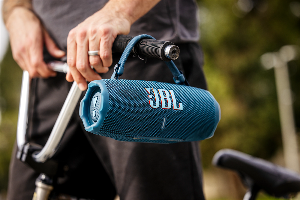 JBL Charge 6 kék Bluetooth hangszóró