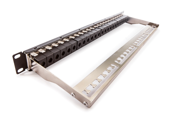 KE-Line Cat6 Moduláris árnyékolatlan Patch panel 24xRJ45/U