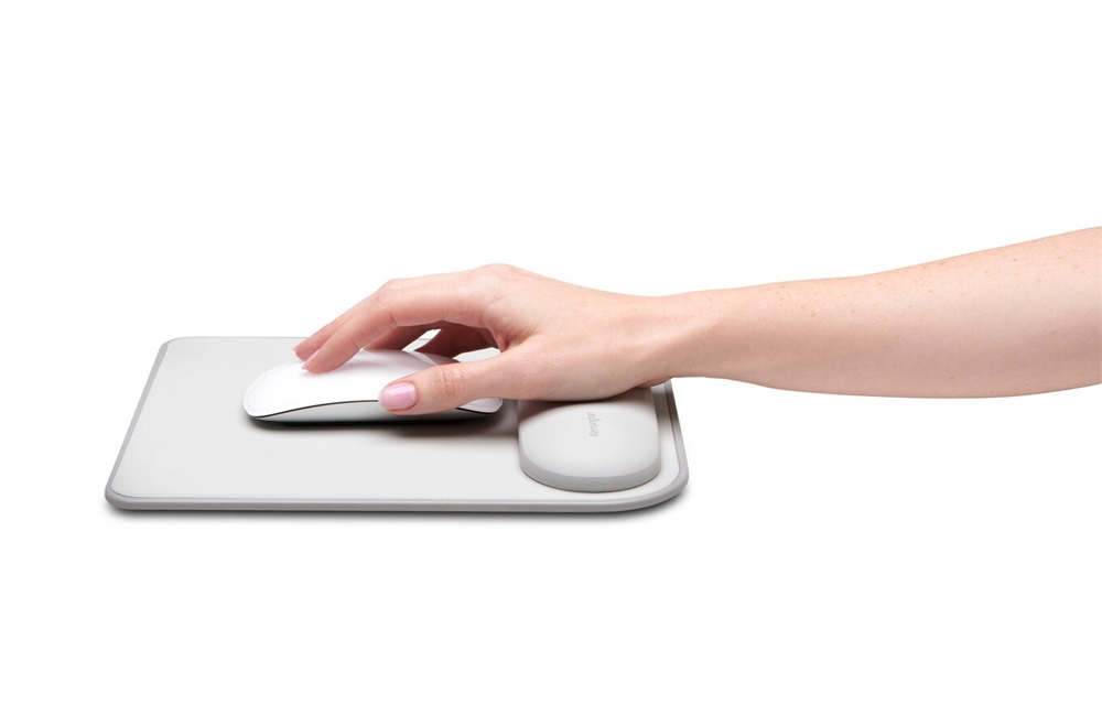 Kensington K50437EU ErgoSoft csuklótámaszos világosszürke egérpad