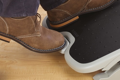 Kensington ACCO56146 SmartFit Solemate Plus dönthető lábtámasz