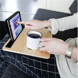 Kikkerland iBed fából készült iPad tartó