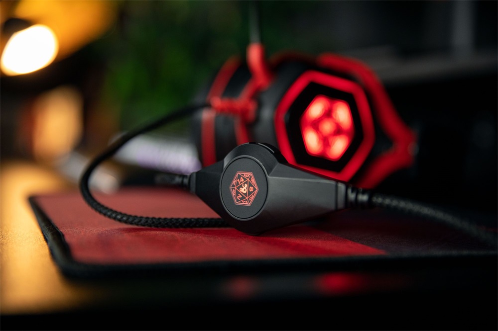 Konix Dungeons & Dragons D20 7.1 gamer headset