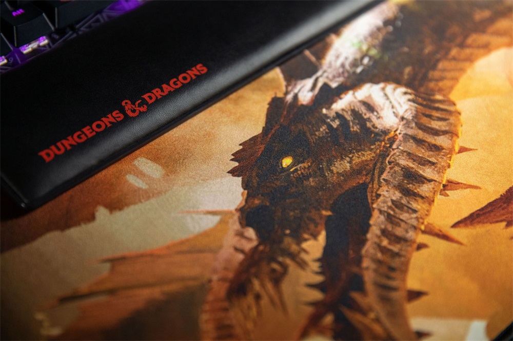 Konix Dungeons & Dragons XXL Tiamat egérpad
