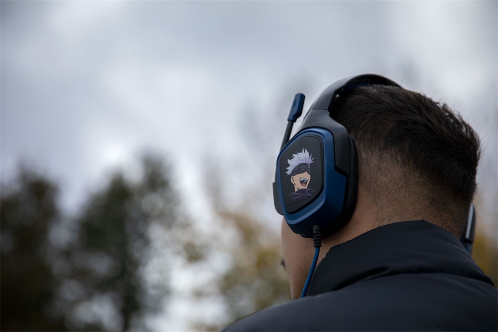 Konix Jujutsu Kaisen univerzális vezetékes gamer headset