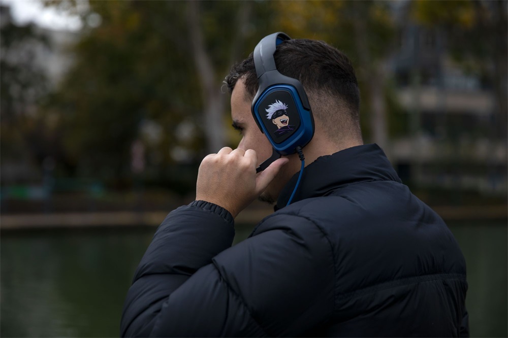 Konix Jujutsu Kaisen univerzális vezetékes gamer headset