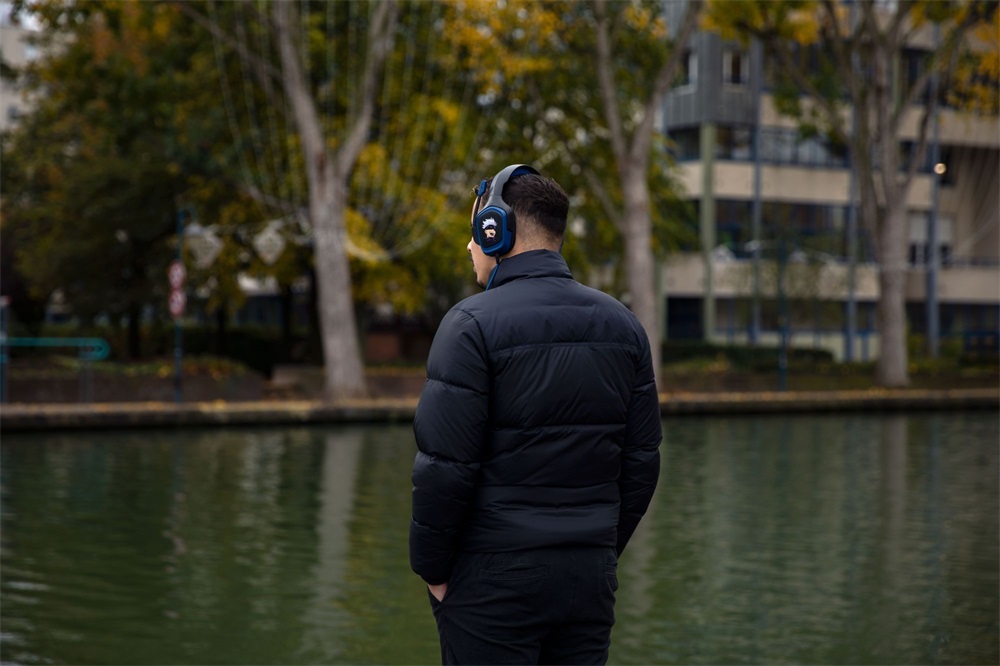 Konix Jujutsu Kaisen univerzális vezetékes gamer headset