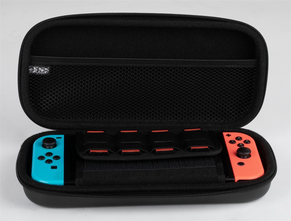 Konix One Piece Wano Nintendto Switch/Switch Lite utazótok